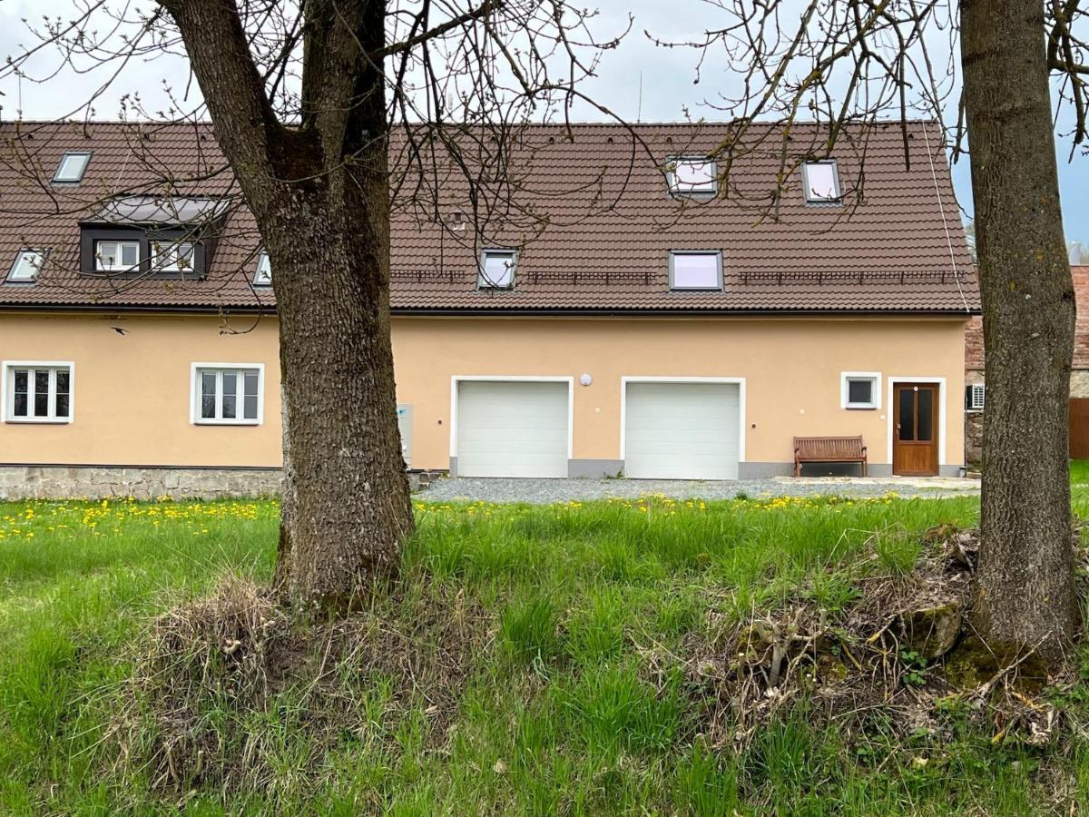 Fox Apartment Hostka  Luaran gambar